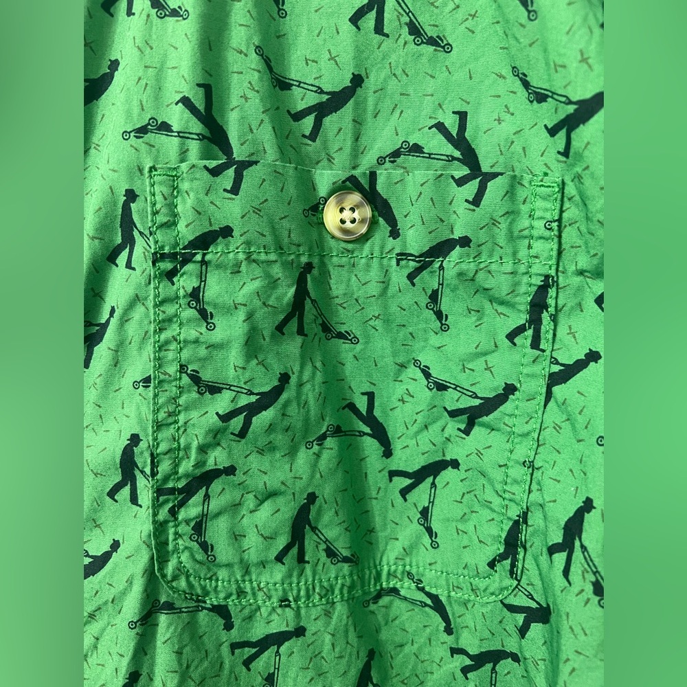 Duluth Trading Co. Men’s Short Sleeve Button Up Lawn Mower Shirt - Picture 4 of 9